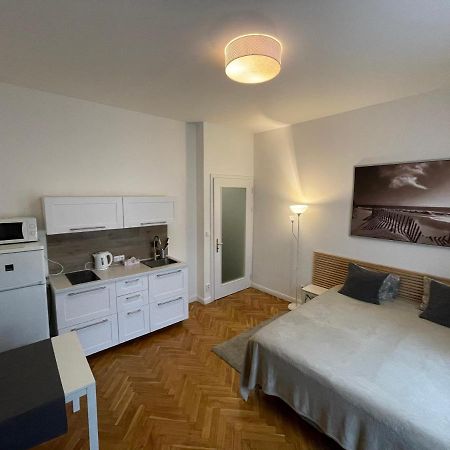 Apartmen -Studio ปราก ภายนอก รูปภาพ